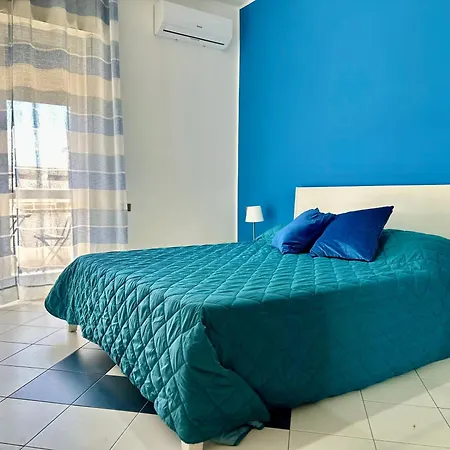 B&B Holiday Couette-café Torre Annunziata