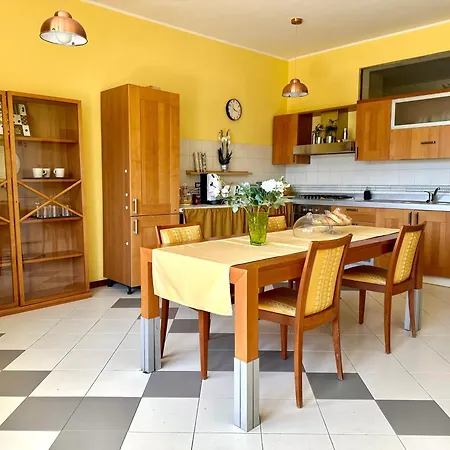 Nocleg ze śniadaniem B&B Holiday