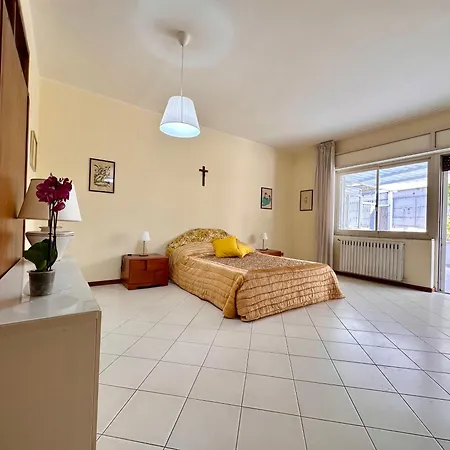 Nocleg ze śniadaniem B&B Holiday Torre Annunziata