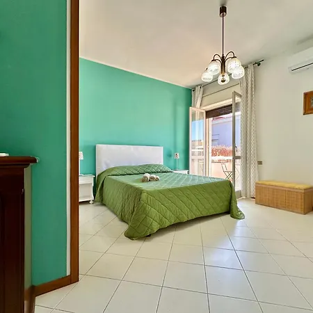 Nocleg ze śniadaniem B&B Holiday Torre Annunziata